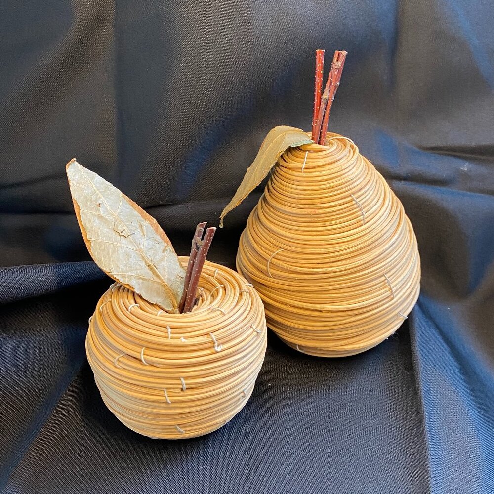Decorative Artificial/Faux Natural Look Boho Pear & Apple of Wicker/Rattan